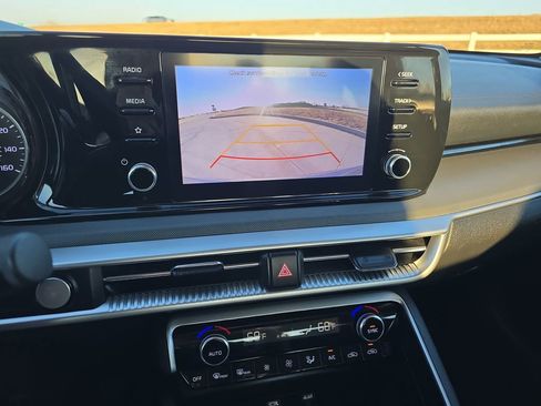 Used 2023 Kia K5 LXS image 22