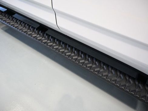 Used 2022 Chevrolet Tahoe Z71 w/ Luxury Package image 32