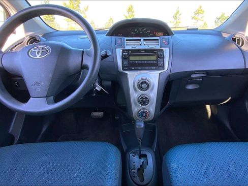 Used 2008 Toyota Yaris 2-Door Hatchback image 15