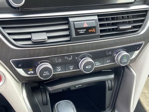 Used 2018 Honda Accord EX-L image 38