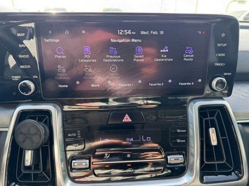 Used 2022 Kia Sorento SX image 30