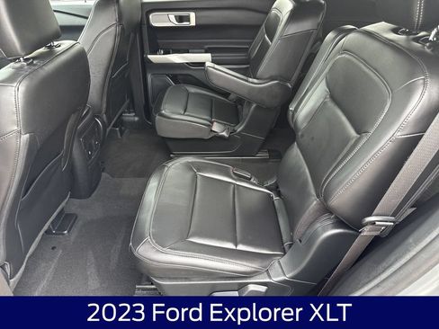Used 2023 Ford Explorer XLT w/ Equipment Group 202A AWD/4WD image 13