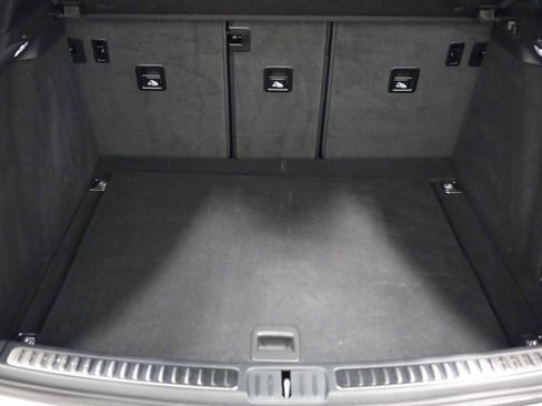 Certified 2025 Porsche Macan Turbo image 41