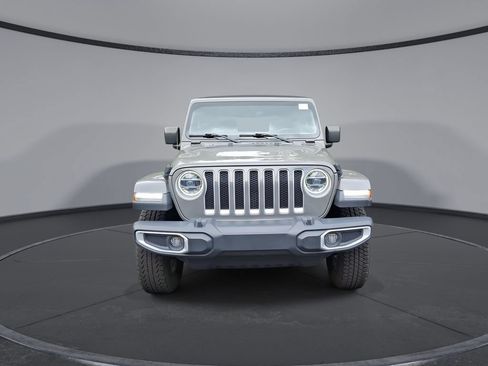 Used 2020 Jeep Wrangler Unlimited Sahara AWD/4WD image 29