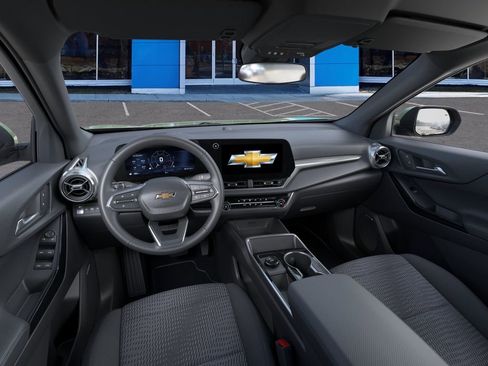 New 2026 Chevrolet Equinox LT AWD/4WD image 15
