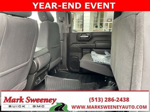 Used 2024 GMC Sierra 2500 Pro w/ Convenience Package image 12