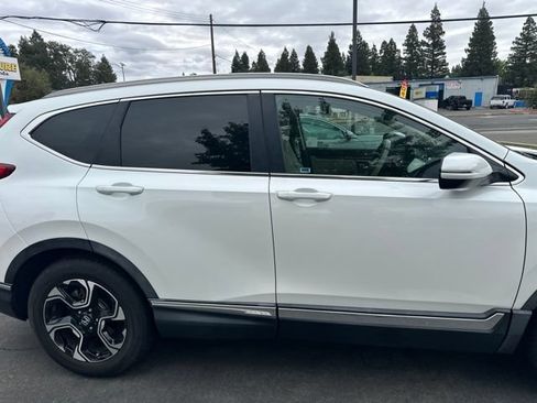 Used 2019 Honda CR-V Touring image 7