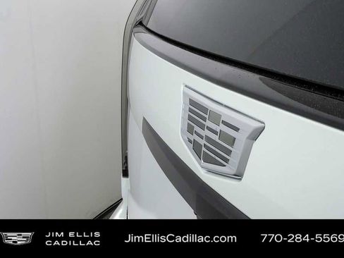 Used 2026 Cadillac Escalade ESV Platinum Sport w/ LPO, ONYX Package AWD/4WD image 37