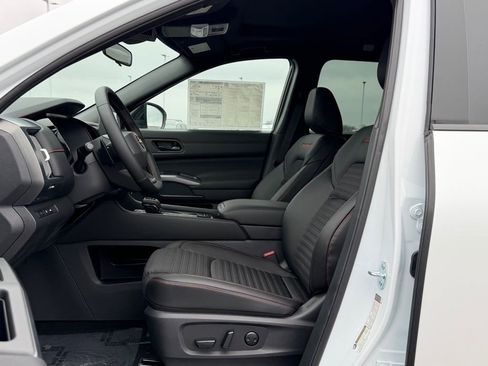 New 2026 Nissan Pathfinder Rock Creek image 11