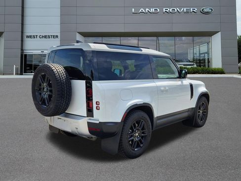 Certified 2025 Land Rover Defender 90 S AWD/4WD image 4