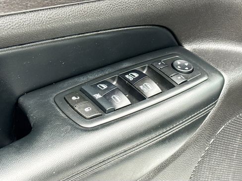 Used 2017 Jeep Grand Cherokee Altitude image 8