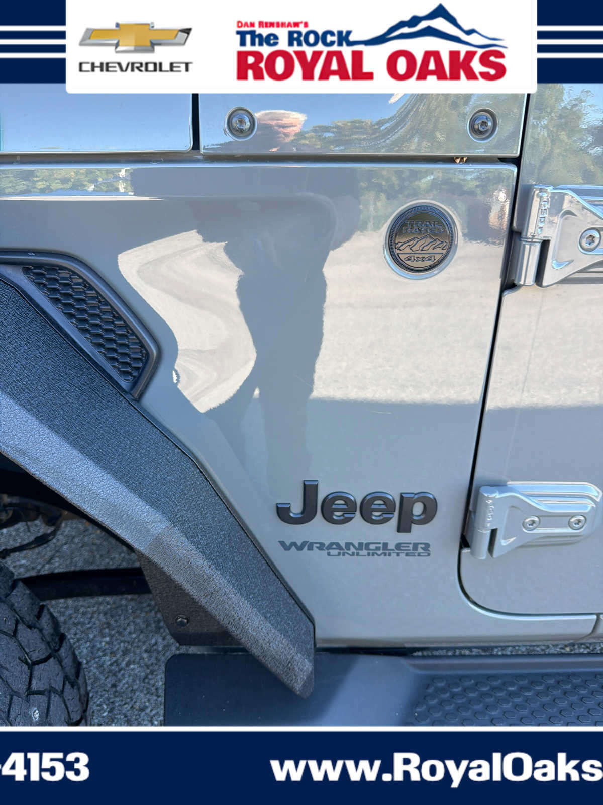 Used 2020 Jeep Wrangler Unlimited Sahara AWD/4WD image 3