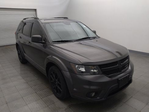 Used 2018 Dodge Journey GT w/ Driver Convenience Group FWD image 13