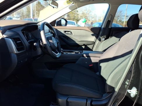 Certified 2023 Nissan Rogue S image 11