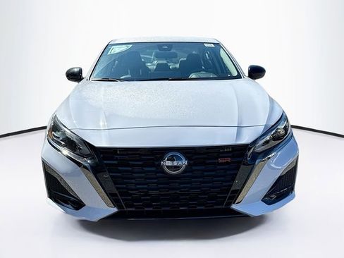 New 2025 Nissan Altima 2.5 SR w/ SR Premium Package FWD image 2