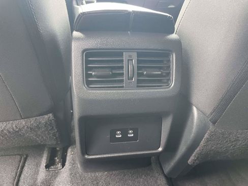 Used 2025 Nissan Rogue SV AWD/4WD image 14