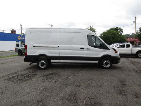 Used 2025 Ford Transit 250 148 Medium Roof RWD image 7
