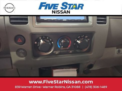 Used 2010 Nissan Frontier SE w/ Power Pkg RWD image 21