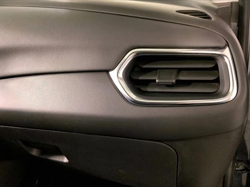 Used 2023 Chevrolet Equinox LT image 16