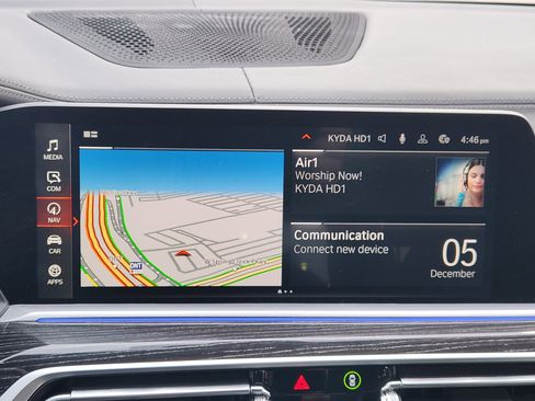 Used 2022 BMW X7 M50i w/ Executive Package image 21