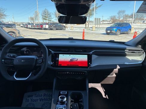 New 2026 Jeep Cherokee Laredo AWD/4WD image 2