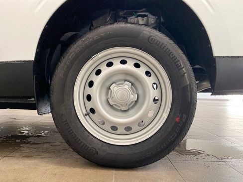 New 2025 Ford Maverick XL w/ Equipment Group 101A image 23