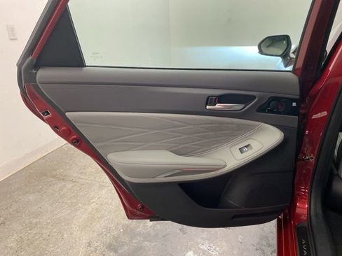 Used 2021 Toyota Avalon Limited w/ Advanced Safety Package image 22