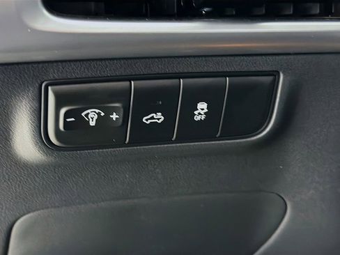 Used 2025 Hyundai Santa Cruz SE image 12