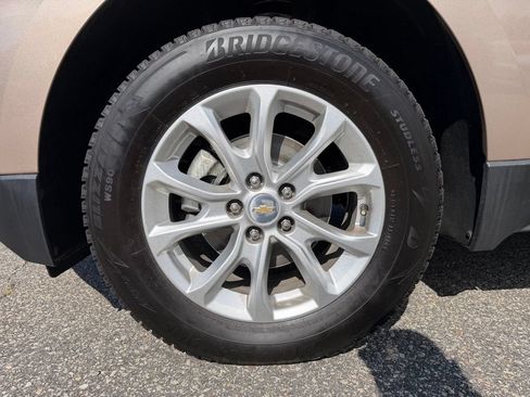 Used 2019 Chevrolet Equinox LS w/ LS Convenience Package AWD/4WD image 15