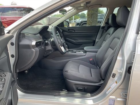 New 2026 Nissan Altima 2.5 SV FWD image 8