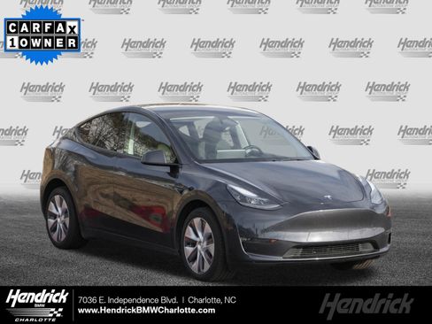 Used 2024 Tesla Model Y Long Range image 1