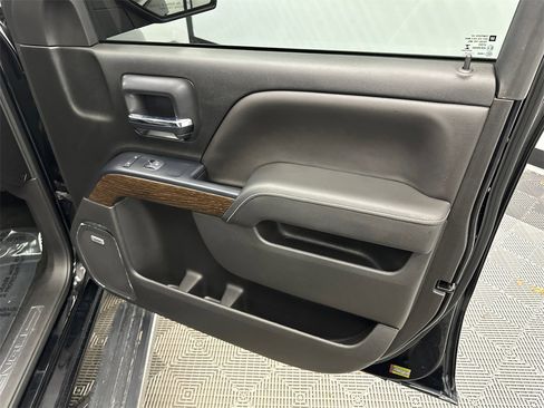 Used 2018 GMC Sierra 1500 Denali w/ Denali Ultimate Package image 16