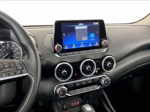 Used 2025 Nissan Sentra SV w/ Trunk Package image 9