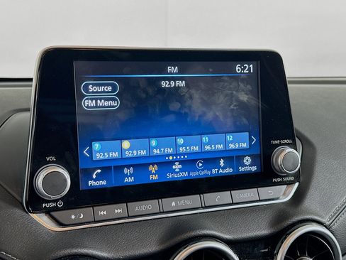 Used 2025 Nissan Sentra SV FWD image 21