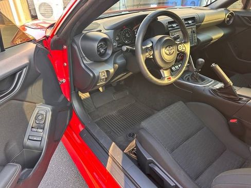 Used 2023 Toyota GR86 image 9