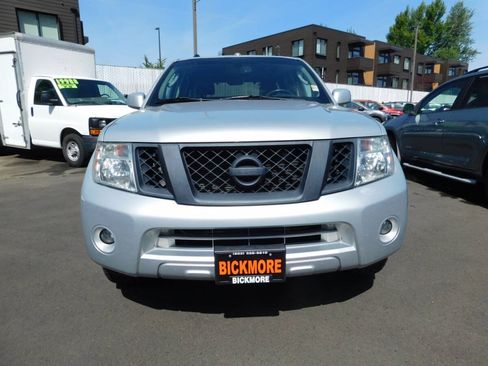 Used 2011 Nissan Pathfinder Silver AWD/4WD image 21