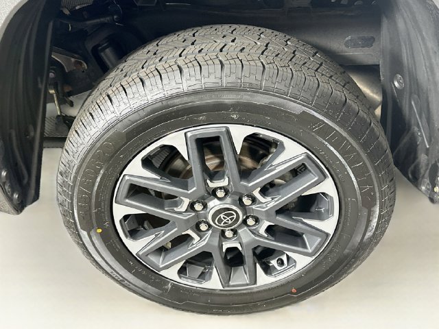 Certified 2024 Toyota Tundra Limited AWD/4WD image 39