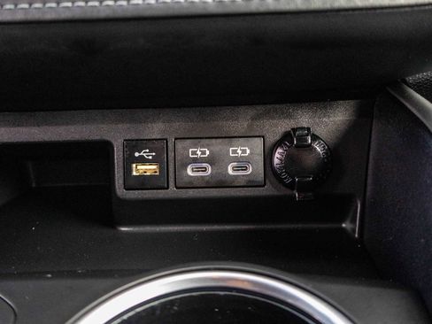 Certified 2024 Toyota Highlander LE image 29