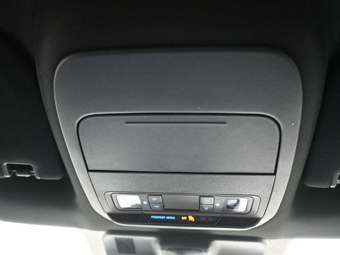 Used 2025 Ford F150 XLT w/ Equipment Group 301A Standard AWD/4WD image 26