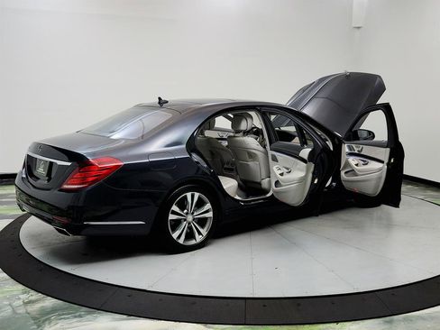 Used 2016 Mercedes-Benz S 550 Sedan image 11