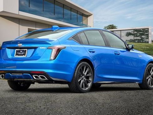 New 2026 Cadillac CT5 V image 4