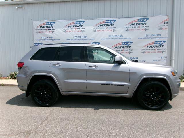 Certified 2021 Jeep Grand Cherokee Laredo X AWD/4WD image 2