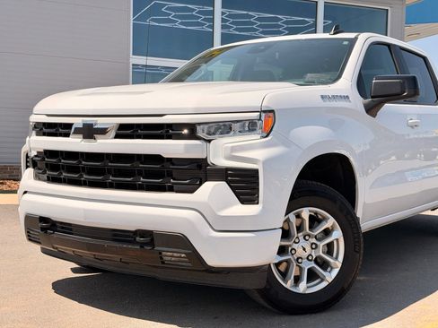 Used 2026 Chevrolet Silverado 1500 RST AWD/4WD image 4