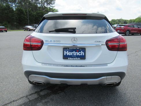 Used 2020 Mercedes-Benz GLA 250 4MATIC image 6