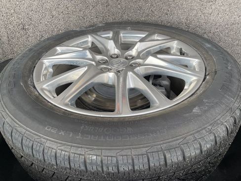 Used 2022 Buick Enclave Premium w/ Experience Buick Package image 33