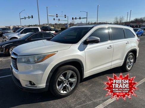 Used 2015 Toyota Highlander Limited Platinum image 1