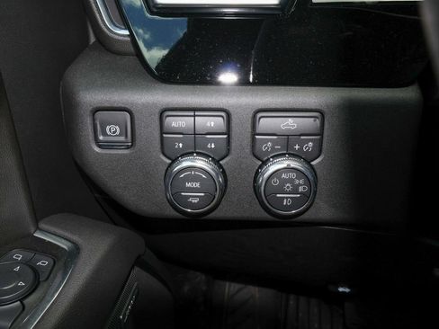 New 2026 GMC Sierra 1500 Elevation w/ Preferred Package AWD/4WD image 22