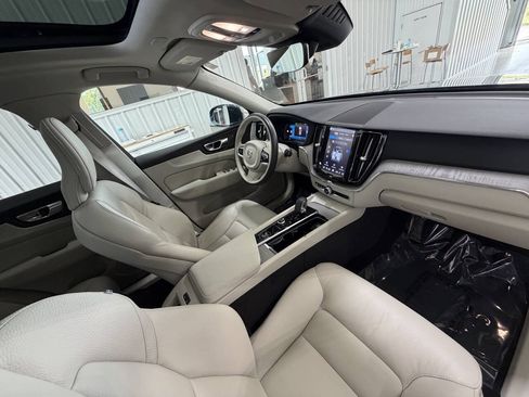 Used 2023 Volvo XC60 B5 Plus w/ Climate Package AWD/4WD image 29
