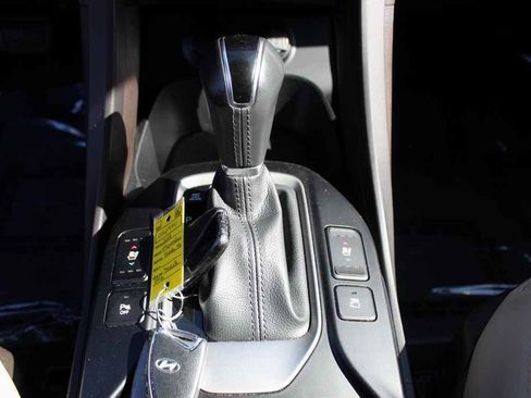 Used 2018 Hyundai Santa Fe Sport w/ 2.4L Tech Package 04 image 25