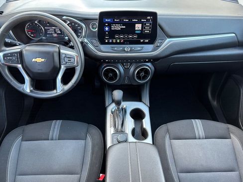 Used 2025 Chevrolet Blazer LT image 15